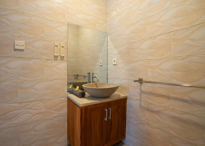 Privatunterkunft Nukulla House
